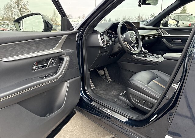 Mazda CX-60 - Kolor Deep Crystal Blue, zdjęcie 5
