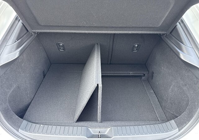 Mazda CX-30 - Kolor Snowflake White Pearl, zdjęcie 22