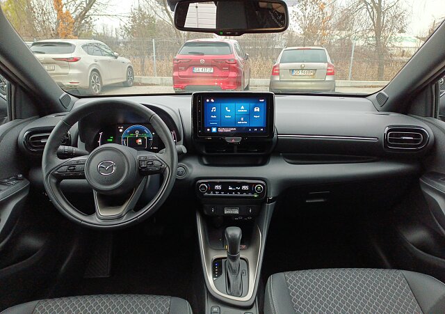 Mazda 2 - Kolor Stormy Silver, zdjęcie 7