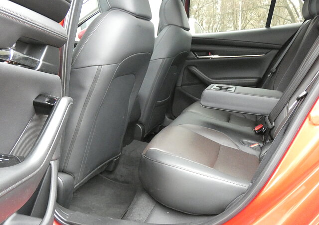 Mazda 3 - Kolor Soul Red Crystal, zdjęcie 9