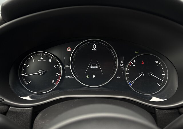 Mazda CX-30 - Kolor Ceramic Metalic, zdjęcie 8