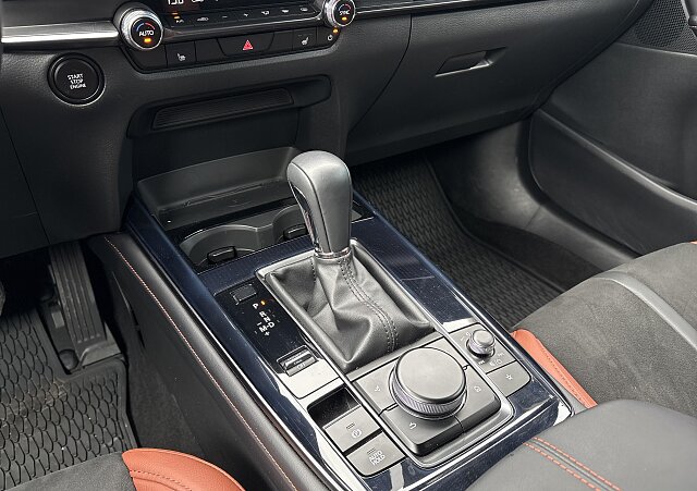 Mazda CX-30 - Kolor Ceramic Metalic, zdjęcie 11