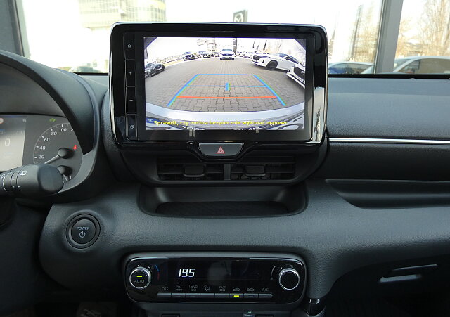 Mazda 2 Hybrid - Kolor Stormy Silver, zdjęcie 12