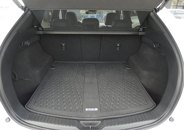 Mazda CX-5 - Kolor Snowflake White Pearl, zdjęcie 19