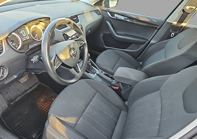 Skoda Octavia - Kolor Inny kolor, zdjęcie 22