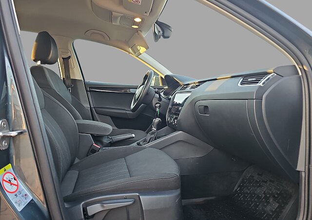 Skoda Octavia - Kolor Inny kolor, zdjęcie 24