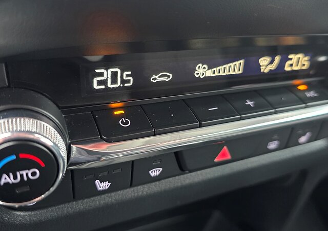 Mazda CX-30 - Kolor Soul Red Crystal, zdjęcie 11