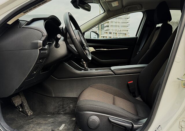 Mazda 3 - Kolor Biały, zdjęcie 12