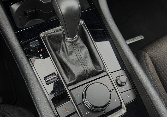 Mazda 3 - Kolor Biały, zdjęcie 5