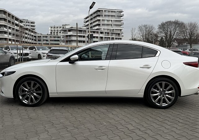 Mazda 3 - Kolor Biały, zdjęcie 9