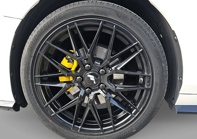 Mazda 3 - Kolor Snowflake White Pearl, zdjęcie 10