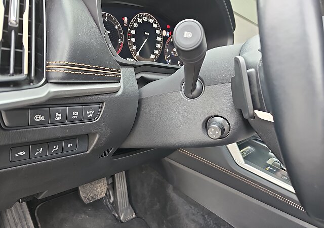 Mazda CX-80 - Kolor Artisan Red, zdjęcie 21