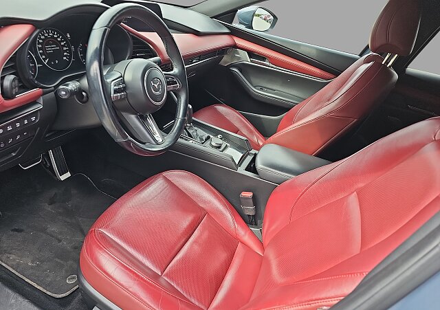 Mazda 3 - Kolor Polymetal Gray, zdjęcie 12