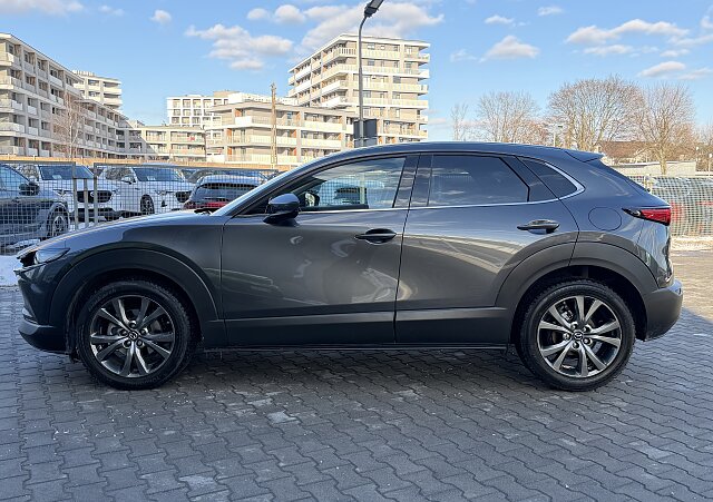 Mazda CX-30 - Kolor Machine Gray, zdjęcie 3