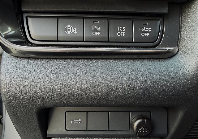 Mazda CX-30 - Kolor Platinum Quartz, zdjęcie 11