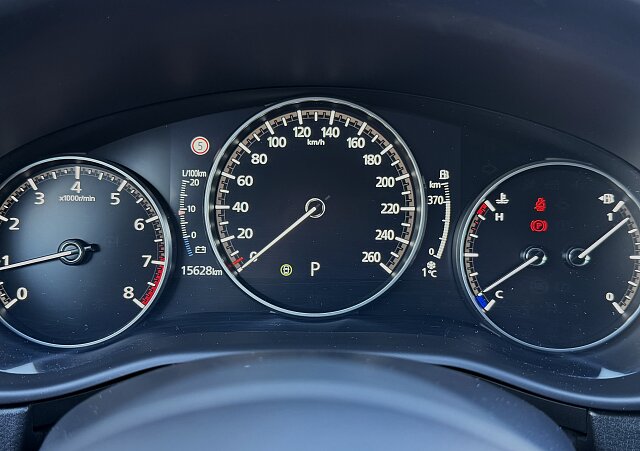 Mazda CX-30 - Kolor Machine Gray, zdjęcie 8