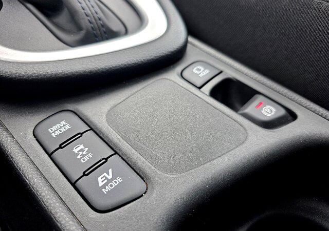 Mazda 2 - Kolor Opera Black, zdjęcie 14