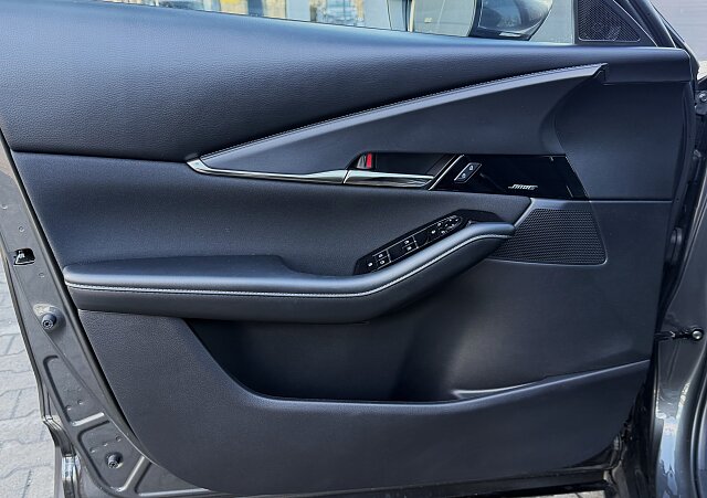 Mazda CX-30 - Kolor Machine Gray, zdjęcie 5