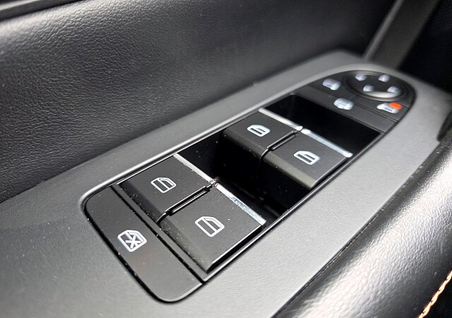 Mazda CX-80 - Kolor Artisan Red, zdjęcie 18