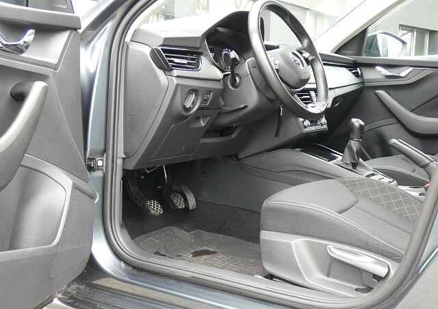 Skoda Scala - Kolor Szary, zdjęcie 15