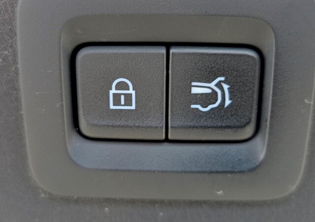 Mazda CX-80 - Kolor Artisan Red, zdjęcie 27