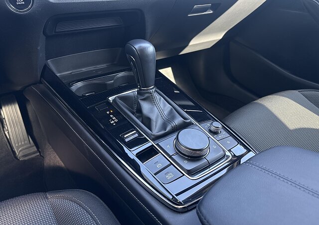 Mazda CX-30 - Kolor Deep Crystal Blue, zdjęcie 22