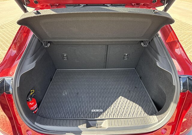 Mazda CX-30 - Kolor Soul Red Crystal, zdjęcie 29