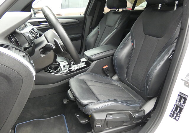 BMW X3 - Kolor Biały, zdjęcie 10