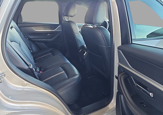 Mazda CX-60 - Kolor Platinum Quartz, zdjęcie 10