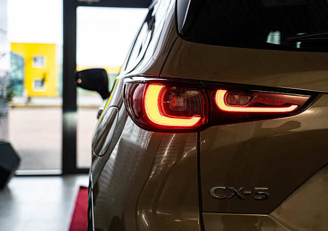 Mazda CX-5 - Kolor Zircon Sand Metalic, zdjęcie 6