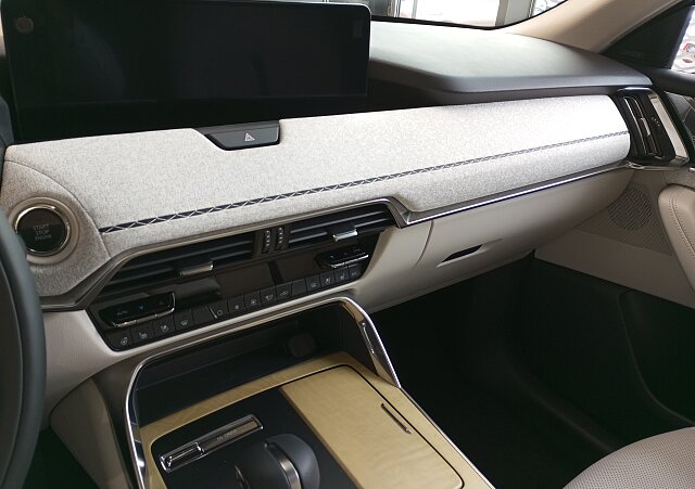 Mazda CX-60 - Kolor Machine Gray, zdjęcie 3