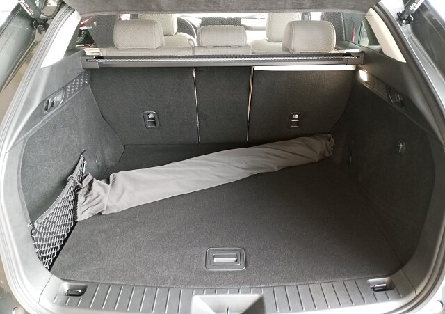 Mazda CX-60 - Kolor Machine Gray, zdjęcie 10