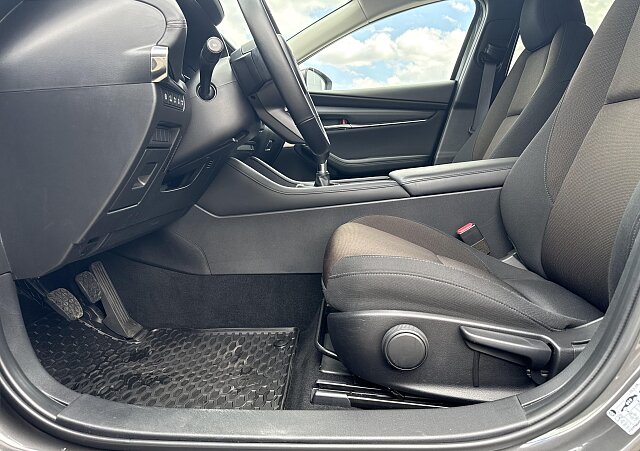 Mazda 3 - Kolor Machine Gray, zdjęcie 7