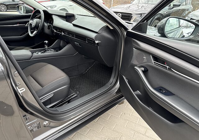 Mazda 3 - Kolor Machine Gray, zdjęcie 22