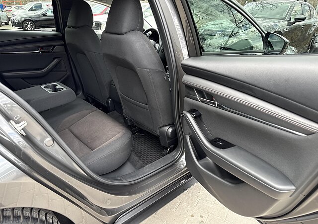 Mazda 3 - Kolor Machine Gray, zdjęcie 21