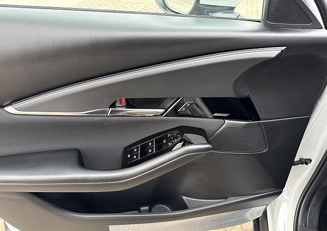 Mazda CX-30 - Kolor Ceramic Metalic, zdjęcie 6