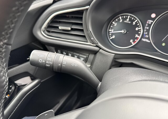 Mazda CX-30 - Kolor Ceramic Metalic, zdjęcie 14