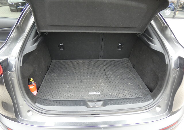 Mazda CX-30 - Kolor Machine Gray, zdjęcie 10