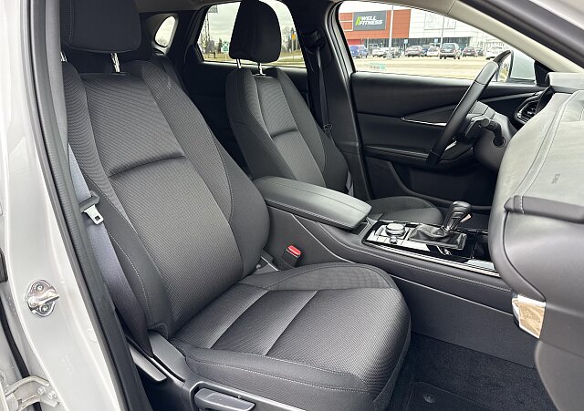 Mazda CX-30 - Kolor Ceramic Metalic, zdjęcie 26