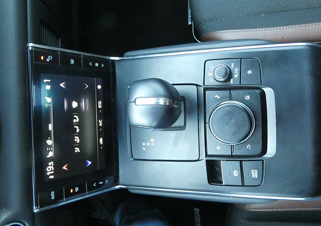 Mazda MX-30 - Kolor Multi-tone Zircon Sand, zdjęcie 14