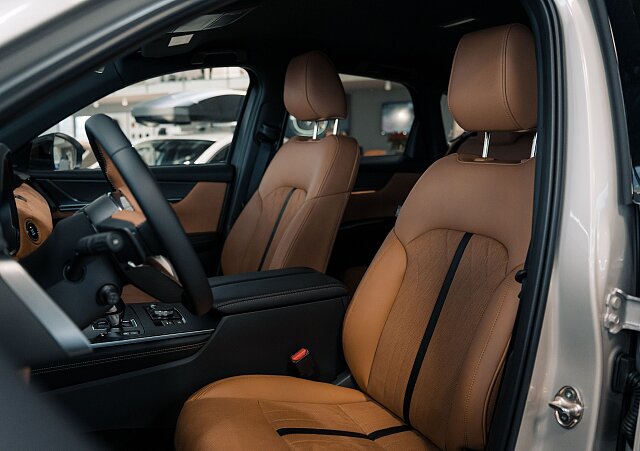 Mazda CX-60 - Kolor Platinum Quartz, zdjęcie 8