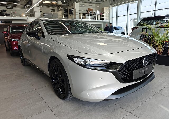 Mazda 3 - Kolor Ceramic Metalic, zdjęcie 1