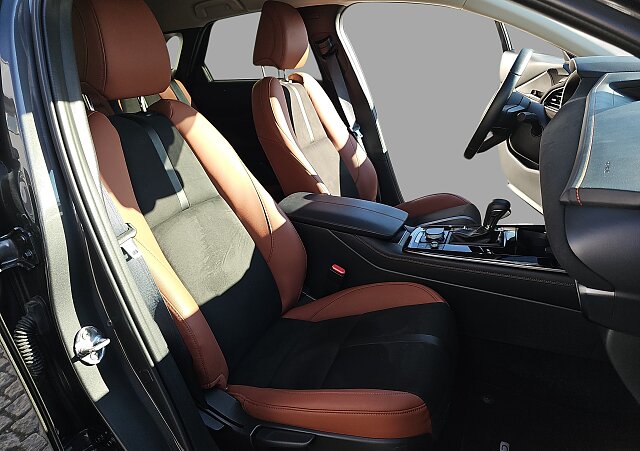 Mazda CX-30 - Kolor Machine Gray, zdjęcie 20