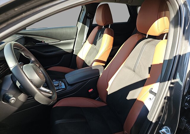 Mazda CX-30 - Kolor Machine Gray, zdjęcie 11