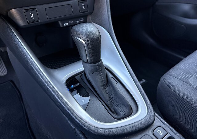 Mazda 2 - Kolor Blue Glass, zdjęcie 10