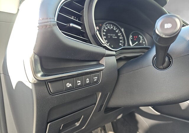 Mazda 3 - Kolor Ceramic Metalic, zdjęcie 18