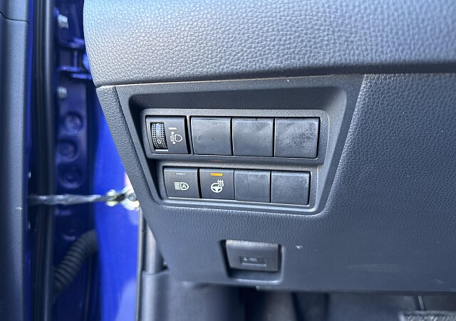 Mazda 2 - Kolor Blue Glass, zdjęcie 16