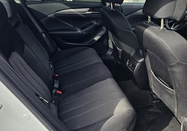 Mazda 6 - Kolor Snowflake White Pearl, zdjęcie 17