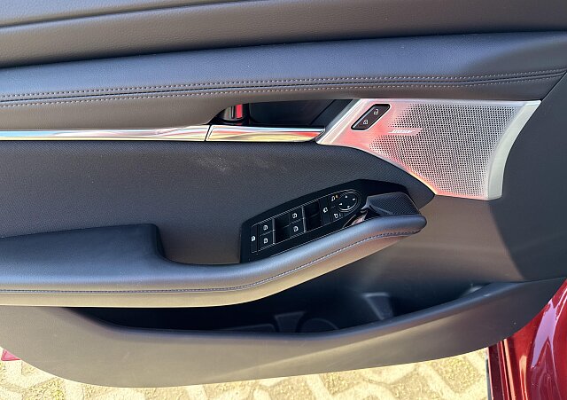 Mazda 3 - Kolor Soul Red Crystal, zdjęcie 6