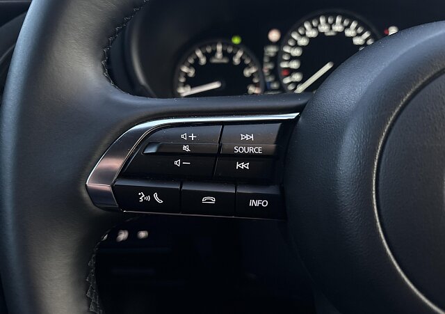 Mazda 3 - Kolor Ceramic Metalic, zdjęcie 23